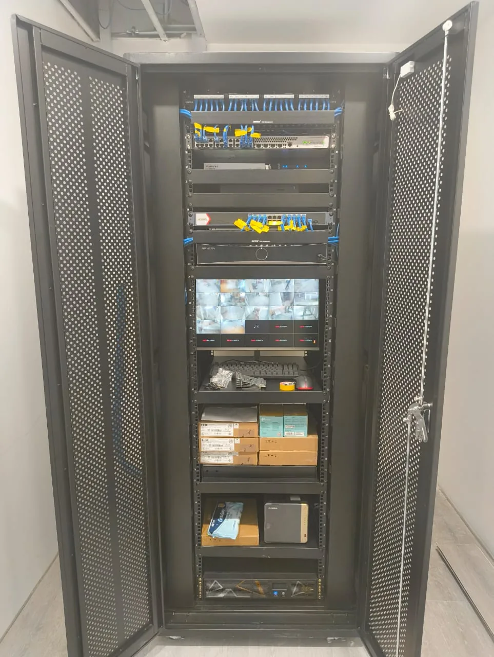 Full IT infrastructure and structured cabling build for a Japanese investment bank in Labuan